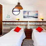 Estudio Atalaya Alto 아파트